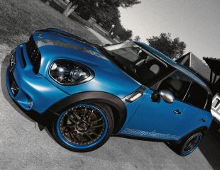 OZ_Racing_Atelier_Forged_Modular_Botticelli_III_Matt_Blue_Matt_Black_Mini_001.jpg