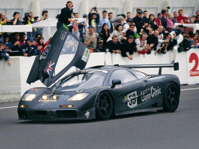 1995. Le Mans' Winner Team: Kokusai Kaihatsu Racing Yannick DalmasJ.J. LehtoMasanori Sekiya