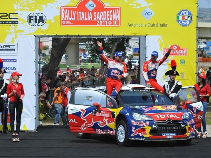 2011. WRC Drivers' Title Sébastien Loeb Citroën DS3 WRC 2011. WRC Manufacturers' Title Citroën DS3 WRC