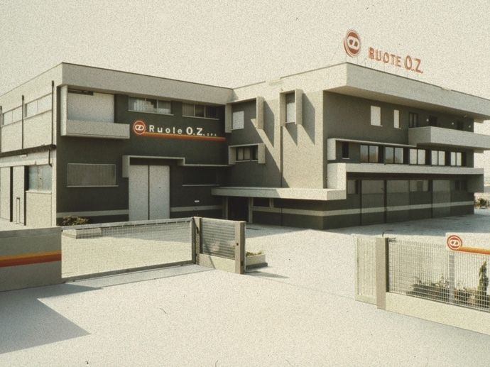 1978. OZ S.p.A. Startas officiellt med ett kapital på 210 millioner lire, tack vare Isnardo Cartas inträde.