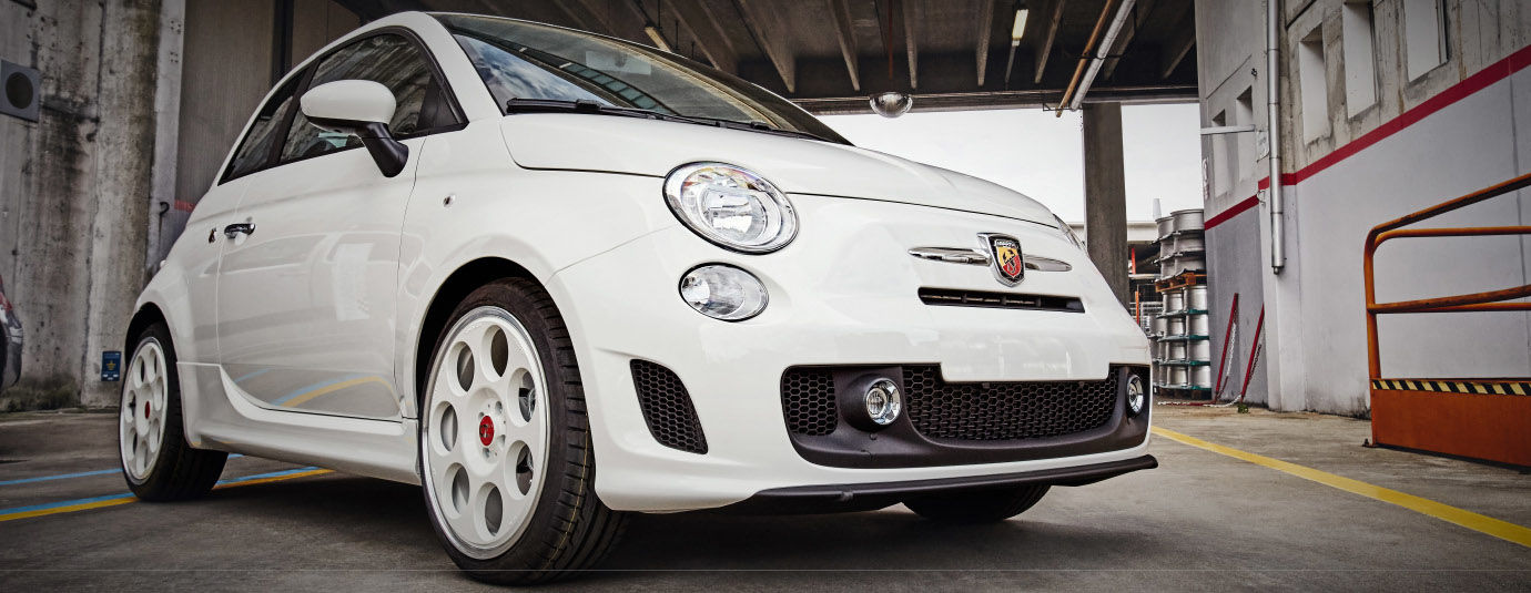OZ_Racing_Anniversary_45_Giallo_sole_myPersonal_Fiat_500_Abarth_2